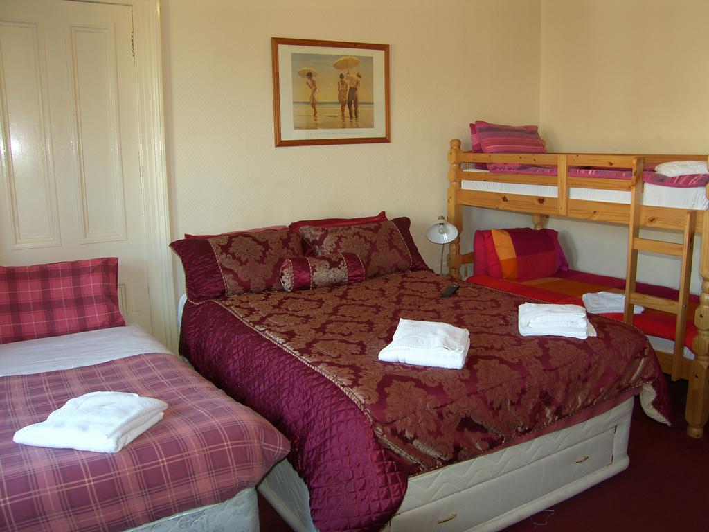 Regis Guest House EDI Zimmer foto