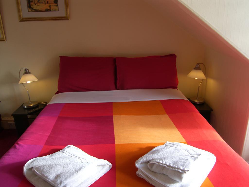Regis Guest House EDI Zimmer foto