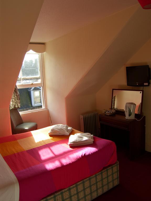Regis Guest House EDI Zimmer foto