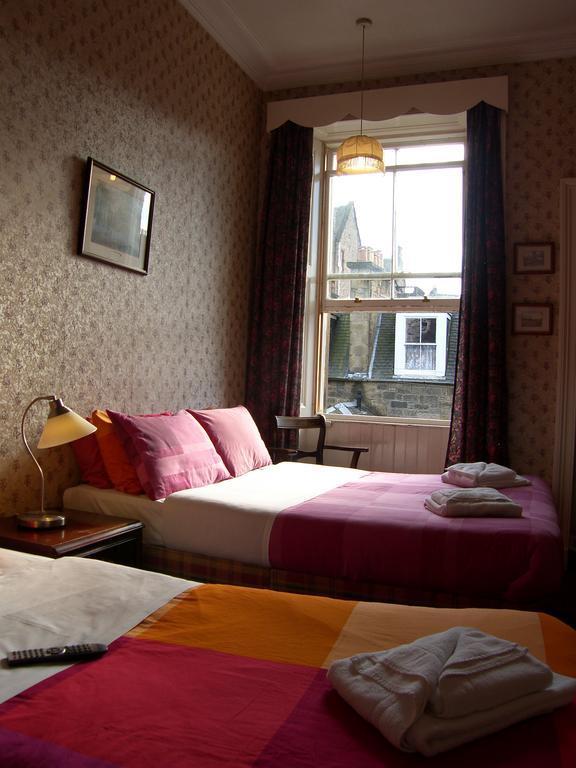 Regis Guest House EDI Zimmer foto