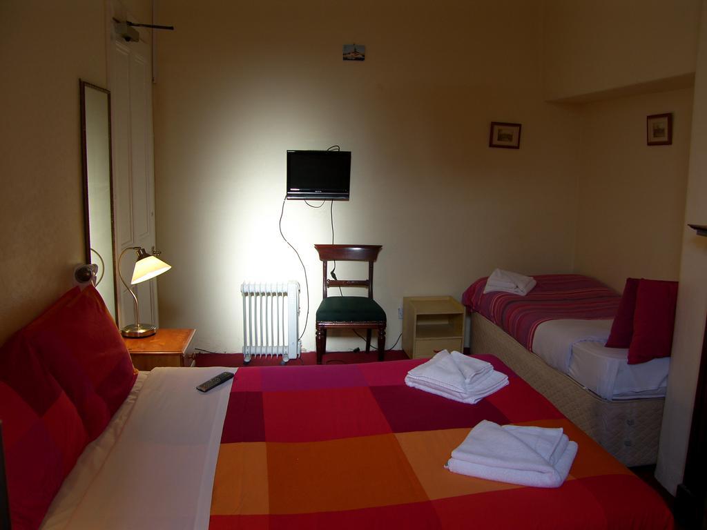 Regis Guest House EDI Zimmer foto