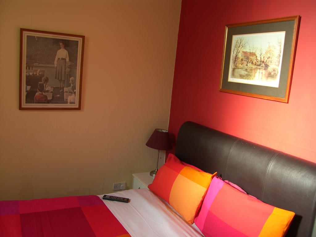 Regis Guest House EDI Zimmer foto