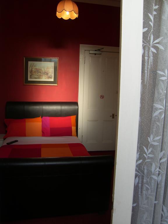Regis Guest House EDI Zimmer foto